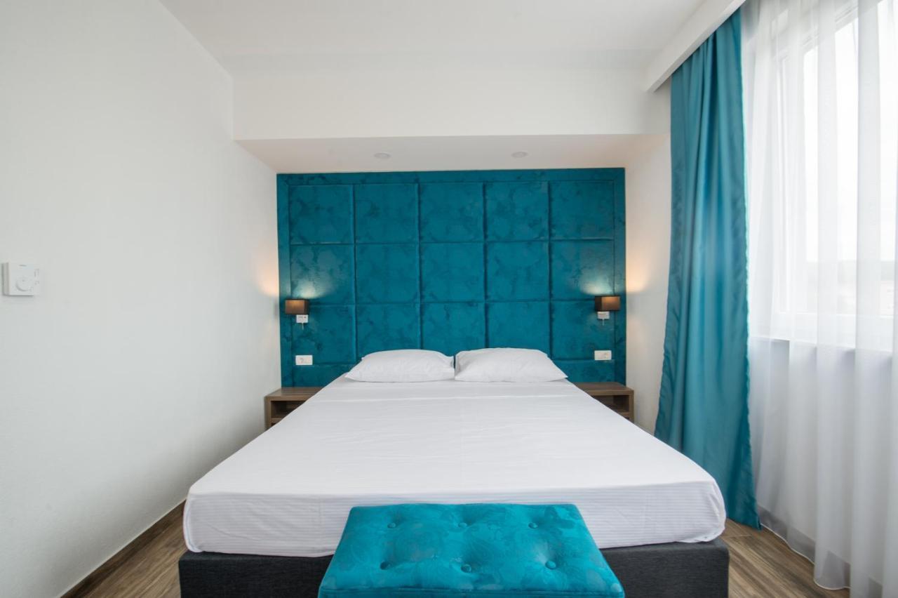 Hotel Tau เมจูโกเรีย ภายนอก รูปภาพ
