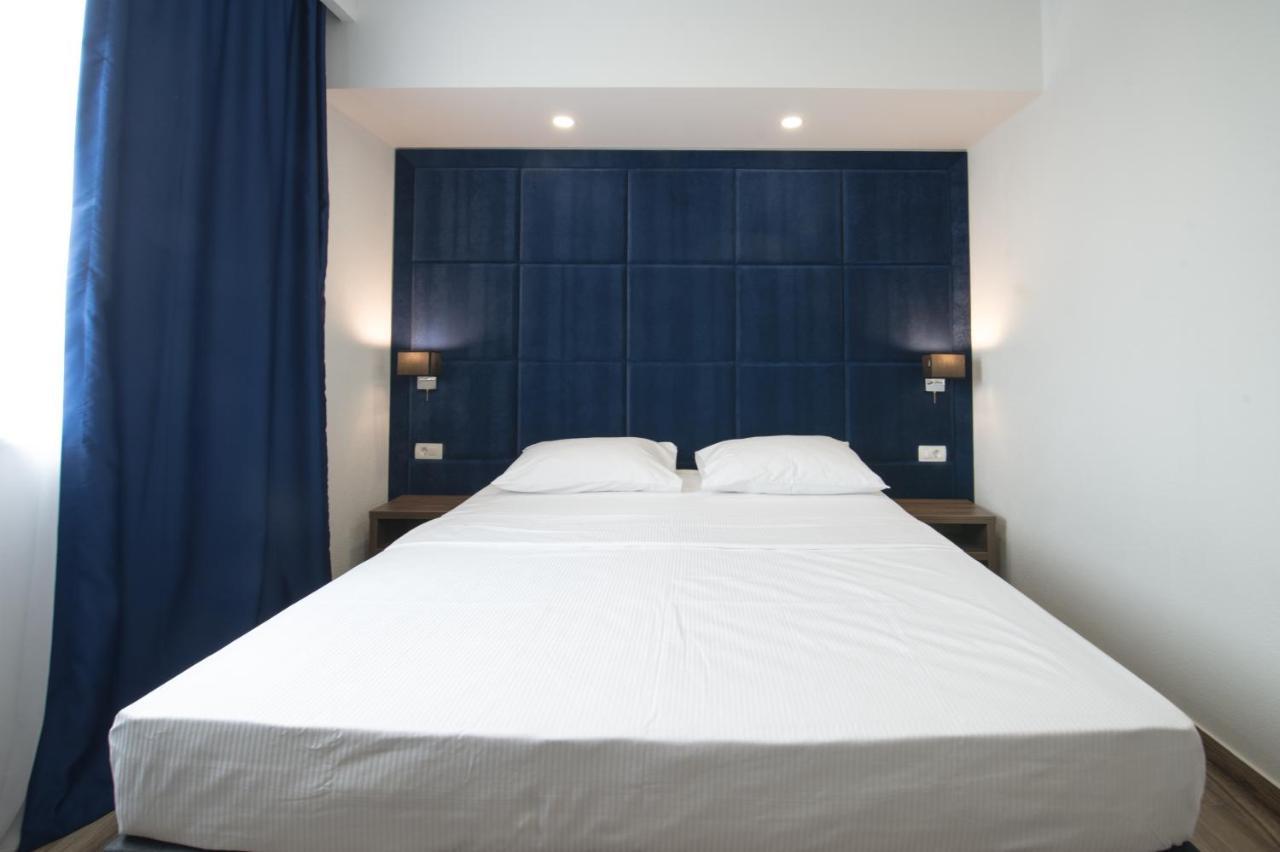 Hotel Tau เมจูโกเรีย ภายนอก รูปภาพ